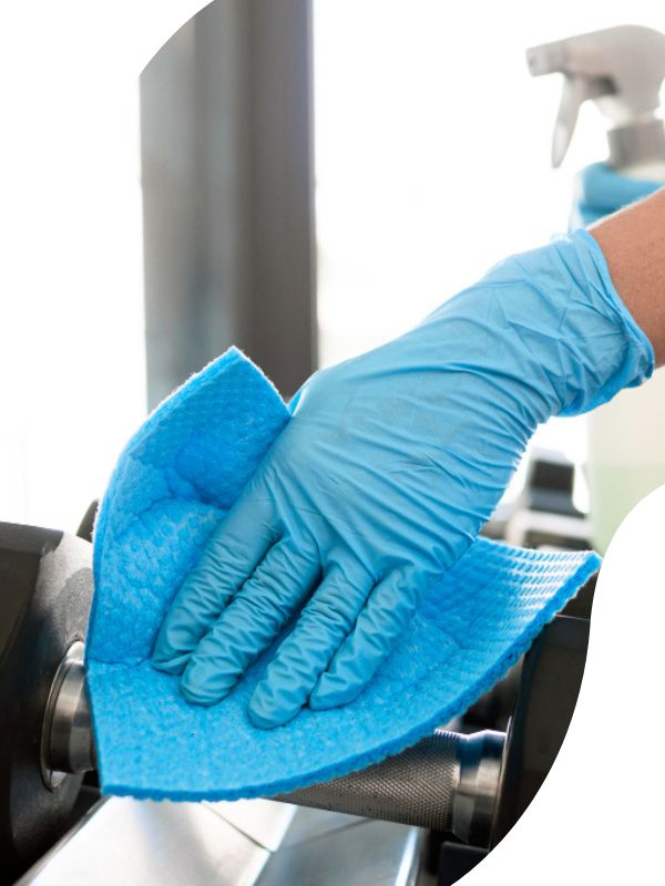 Reinigungsservice im Fitnessstudio