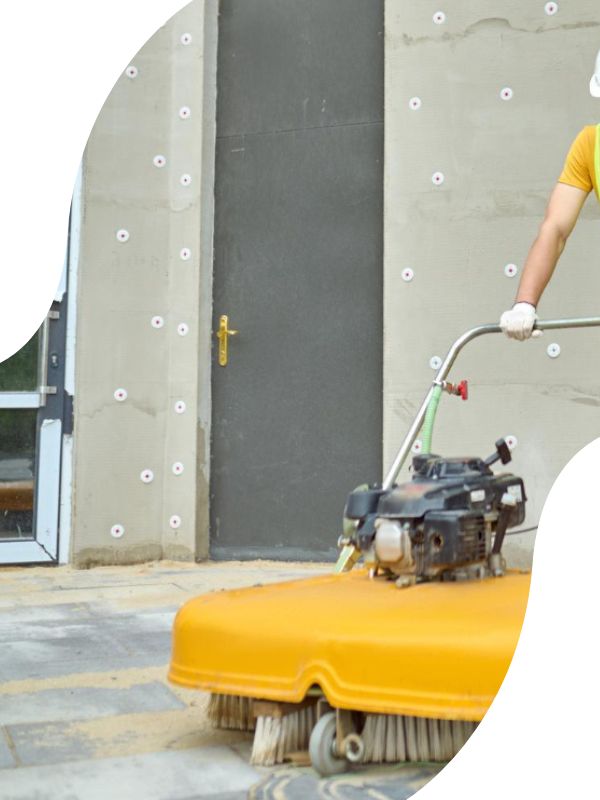 Bauendreinigung mit Staub und Bauschutt